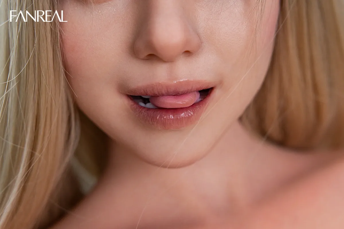 Picture of FanReal Maria 109cm F-cup Torso Sex Doll [In Stock | EU Only]