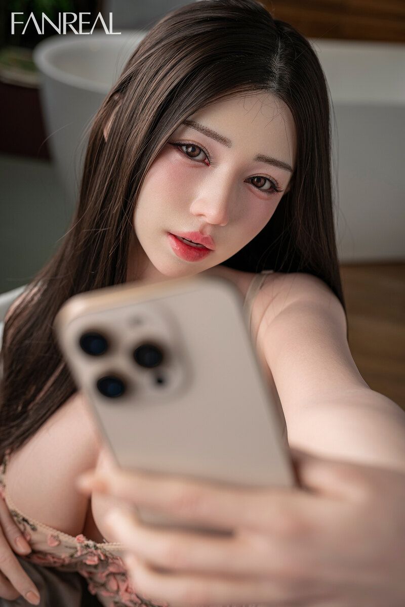 Picture of FanReal 155cm/5ft1 F-cup Silicone Sex Doll – Nora (Real Skin Texture Version)