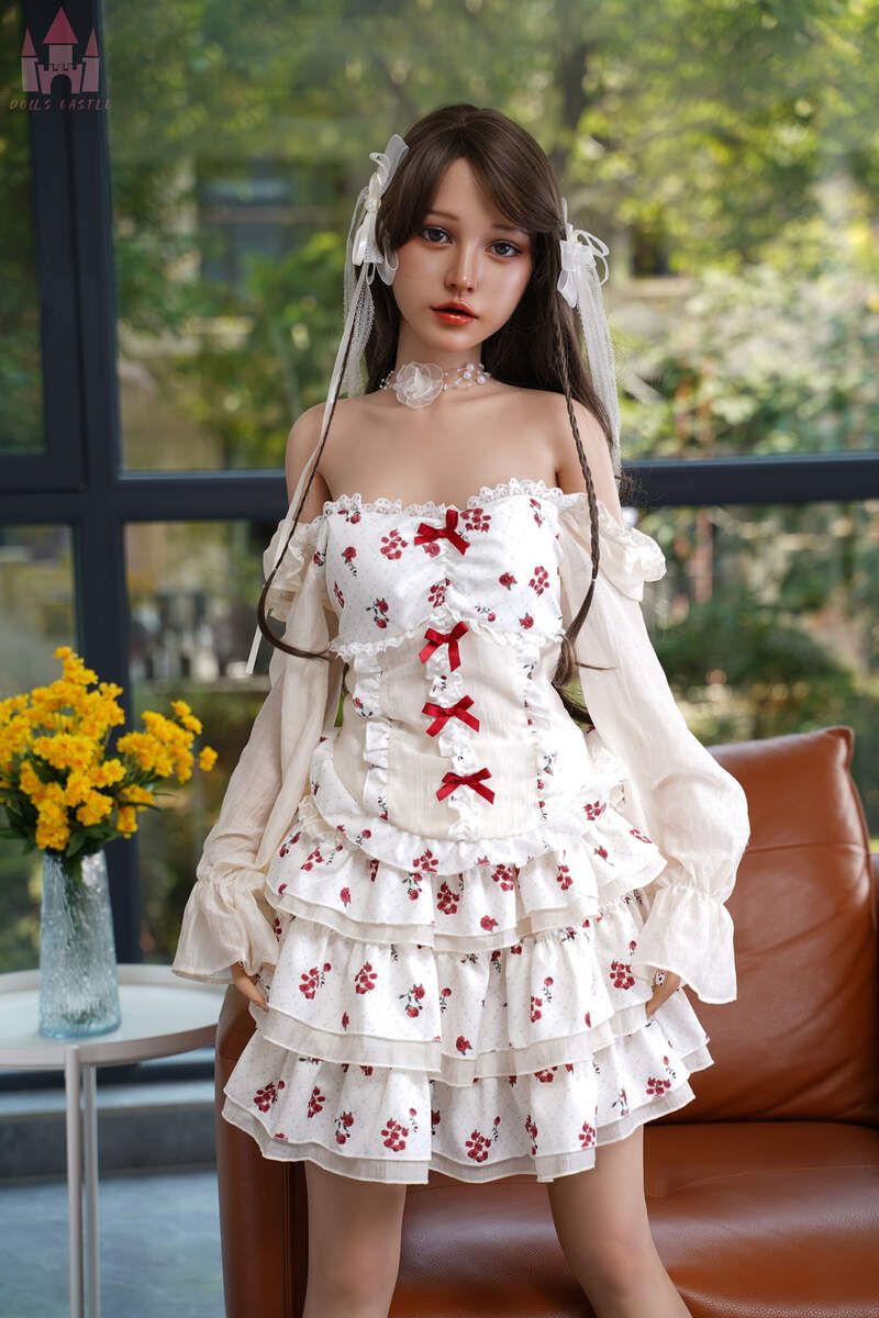Picture of 158cm/5ft2 B-cup Silicone Sex Doll – Janice