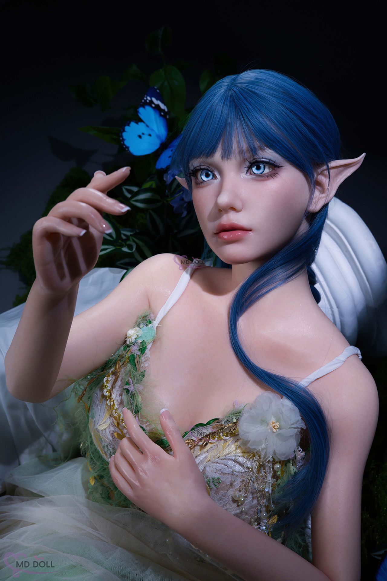 Picture of 150cm / 4ft9 D-cup Sophia full silicone sex doll (M-24)