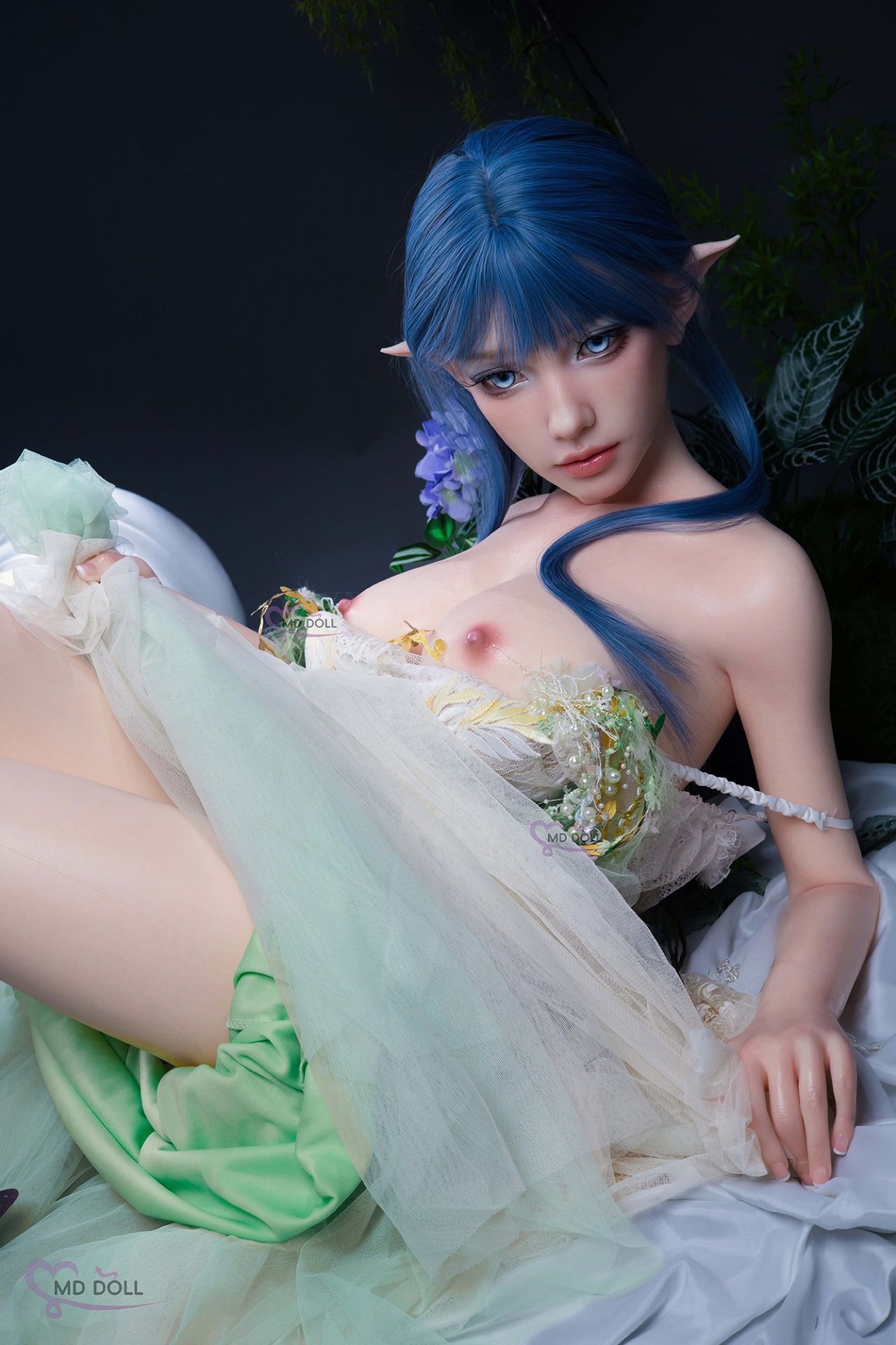 Picture of 150cm / 4ft9 D-cup Sophia full silicone sex doll (M-24)