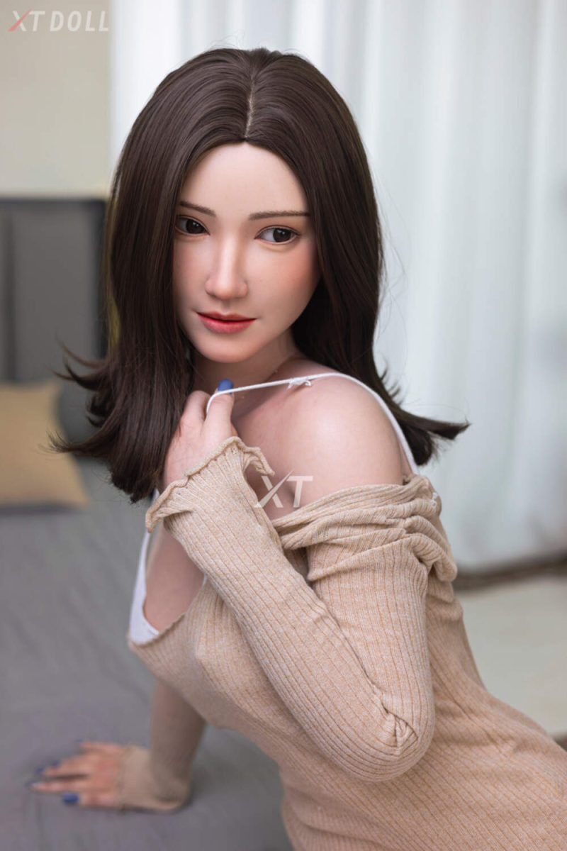 Picture of 164cm/5ft5 C-cup Silicone Sex Doll – Charlie