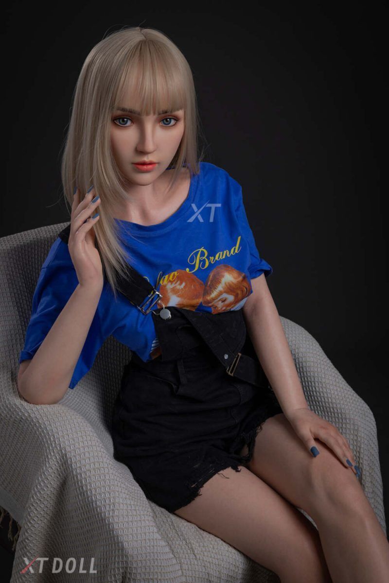 Picture of 164cm/5ft5 C-cup Silicone Sex Doll – Lisa