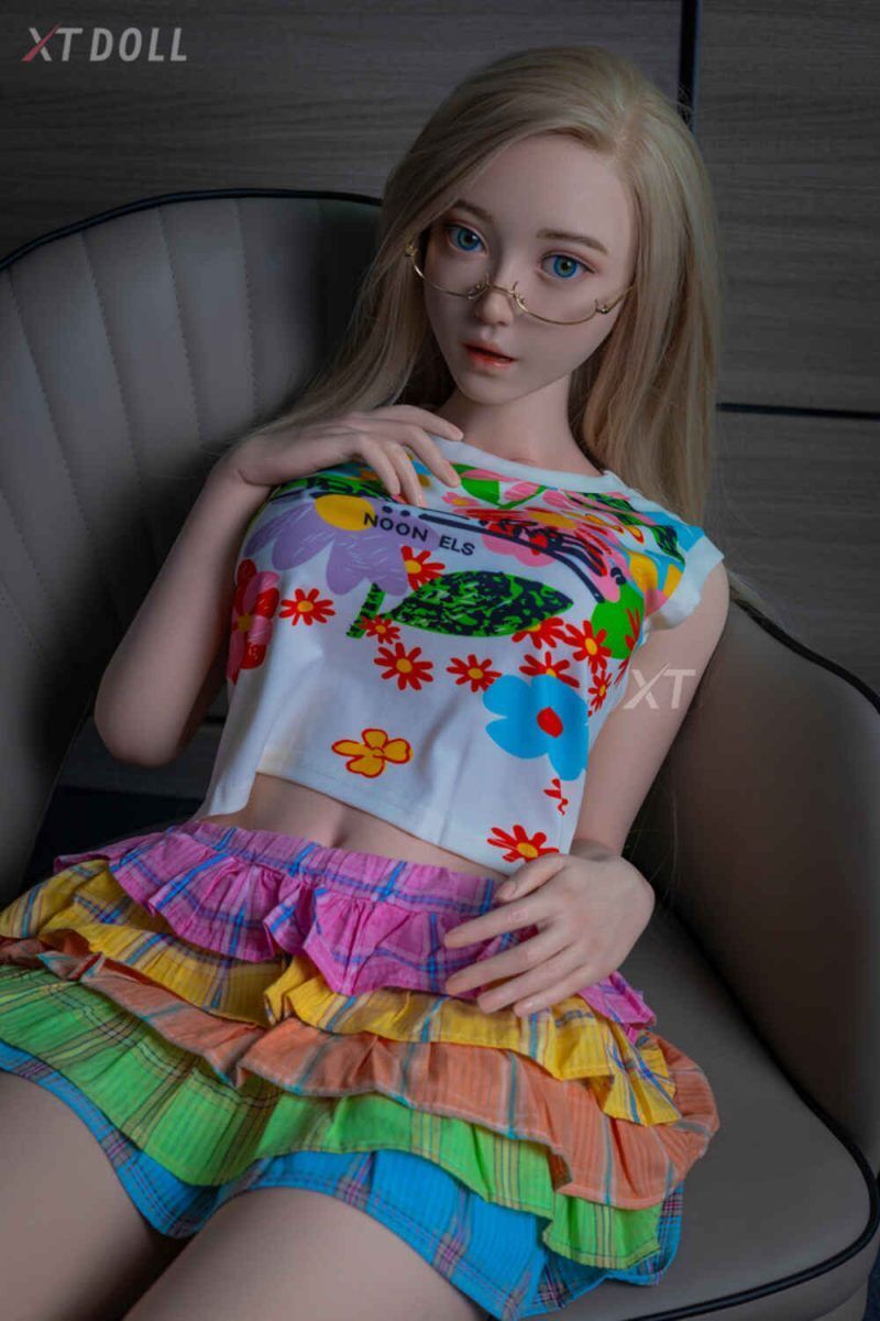 Picture of 157cm/5ft2 D-cup Silicone Sex Doll – Lin