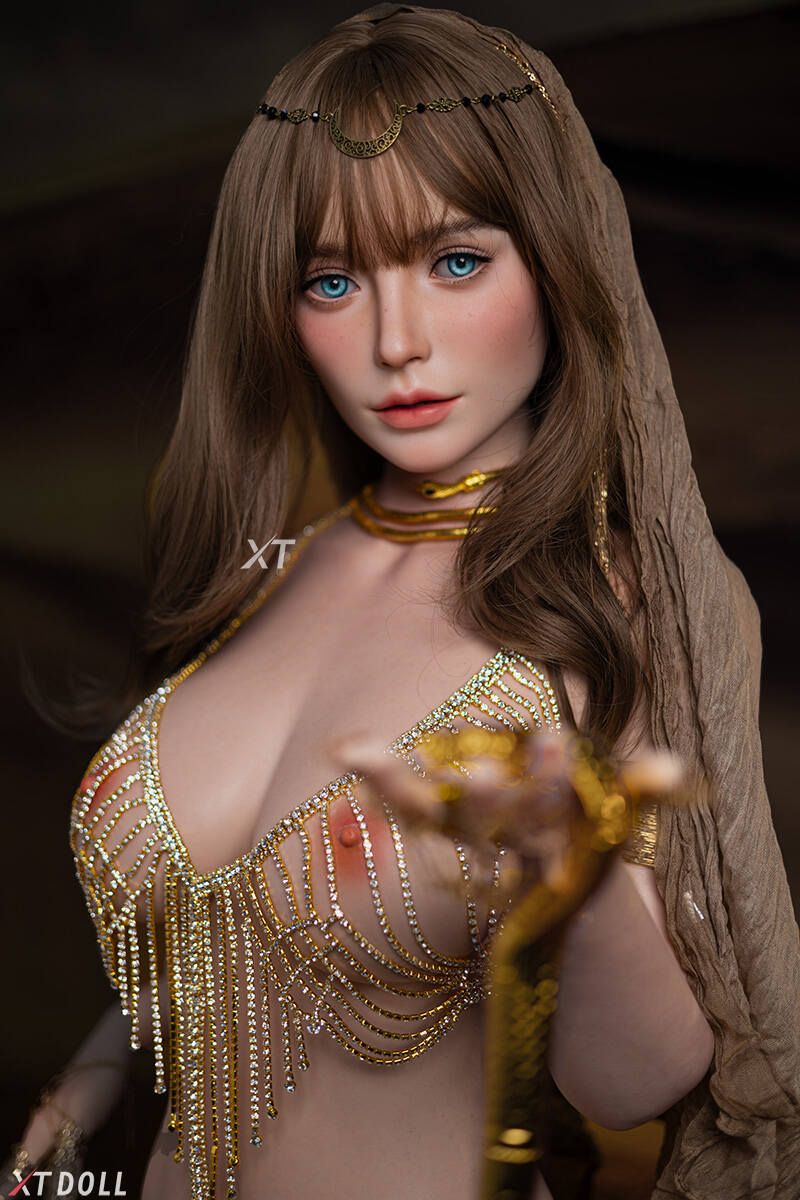 Picture of 165cm/5ft5 E-cup Silicone Sex Doll – Olivia