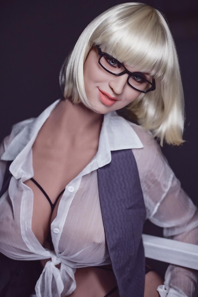Picture of 5ft34/163cm H Cup TPE Sex Doll - Ellie