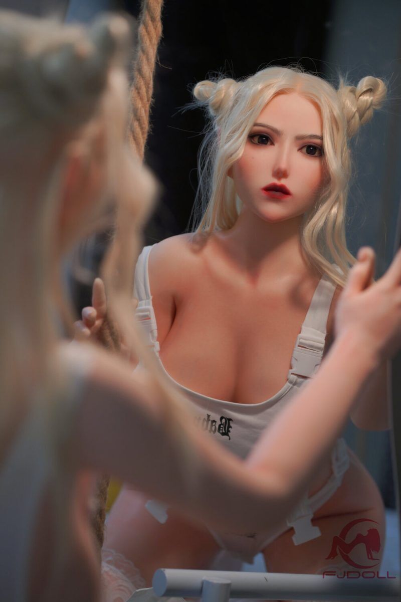 Picture of 160cm/5ft3 C-cup Silicone Sex Doll – Arwen
