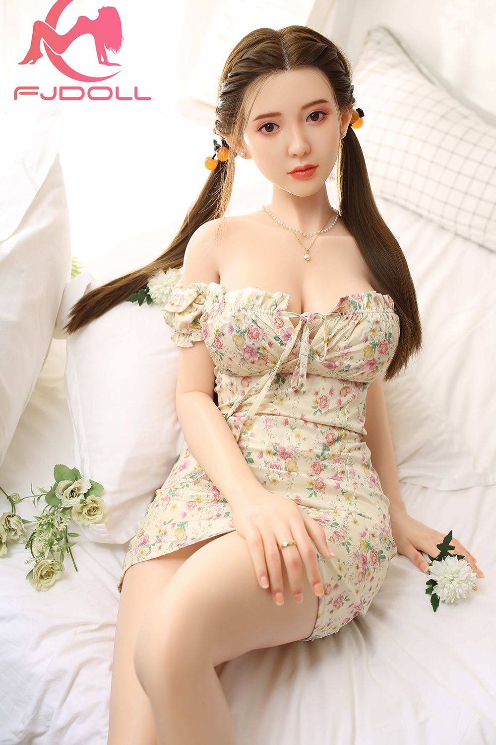 Picture of 166cm/5ft5 D-Cup Silicone Sex Doll - Kynara