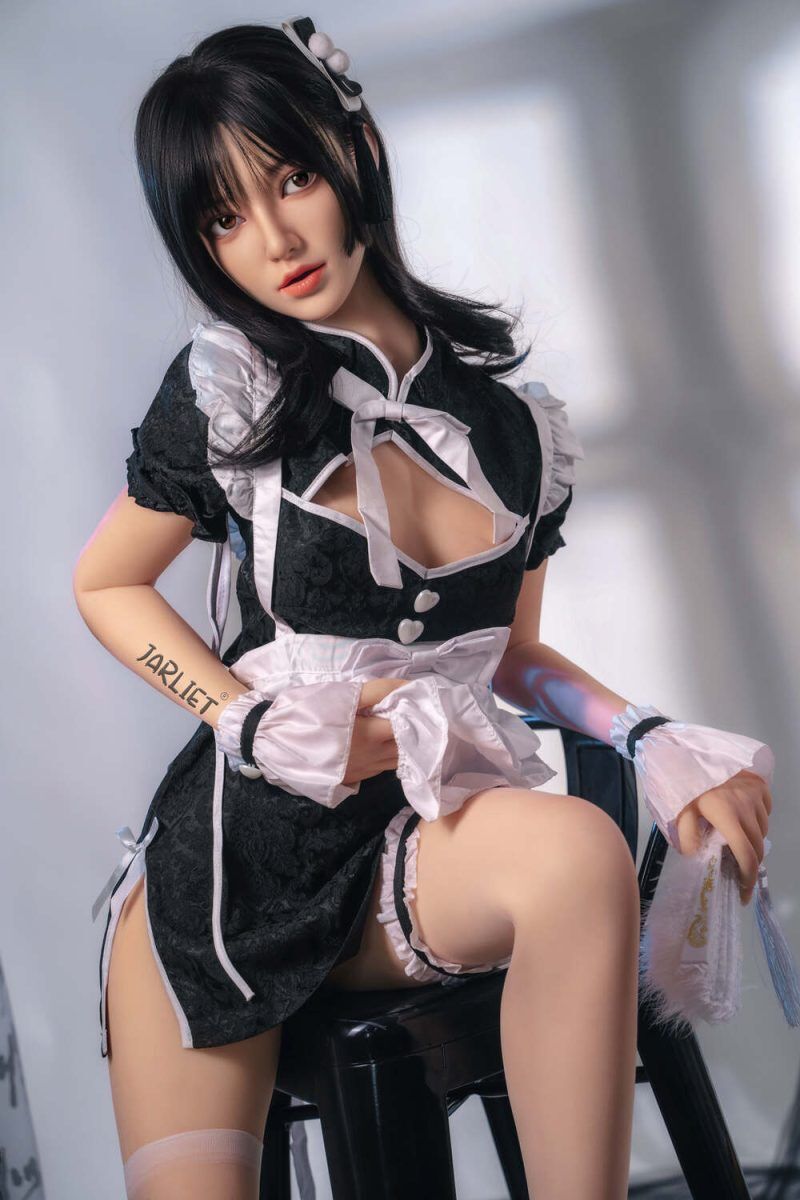 Picture of 157cm/5ft2 B-cup Silicone Head Sex Doll – Lynn