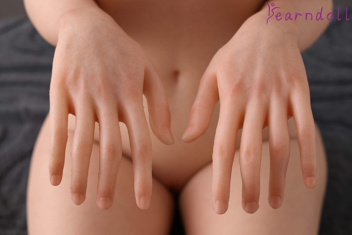 Picture of 165cm/5ft5 D-cup Silicone Sex Doll – Y401 (Real Skin Texture Version)