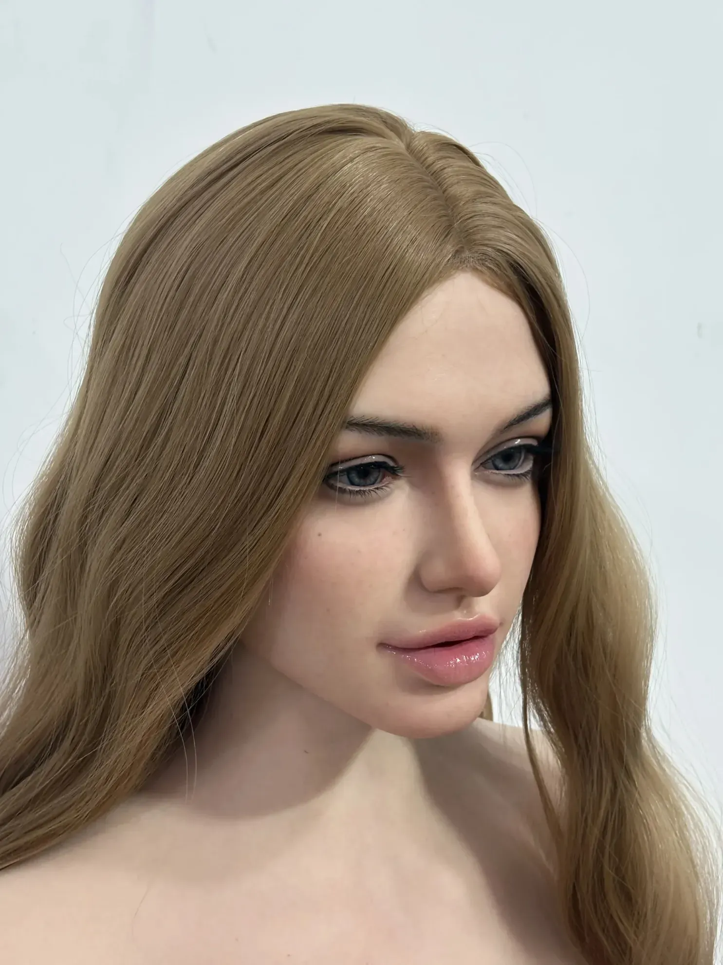 Picture of MMX Luna 168cm/5ft6 G-cup Silicone Sex Doll