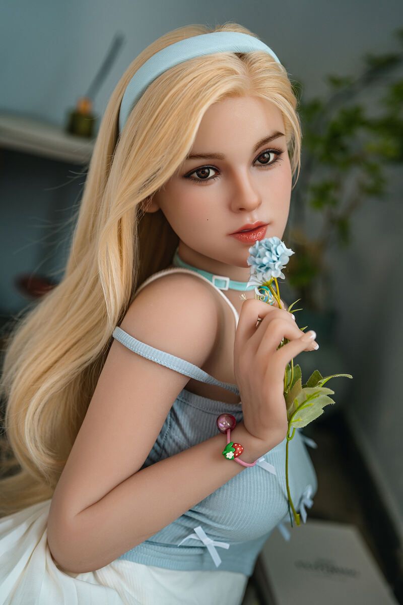 Picture of Sy Doll 148cm/4ft10 C-cup Silicone Head Sex Doll – Vornica