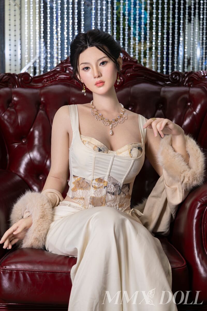 Picture of MMX Doll 165cm/5ft5 F-cup Silicone Sex Doll – MeYu