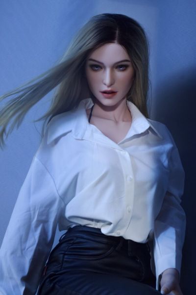 Picture of Elsababe Doll | 165cm/5ft5 Silicone Sex Doll – Tyler Grande