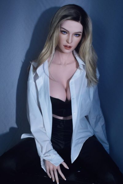 Picture of Elsababe Doll | 165cm/5ft5 Silicone Sex Doll – Tyler Grande