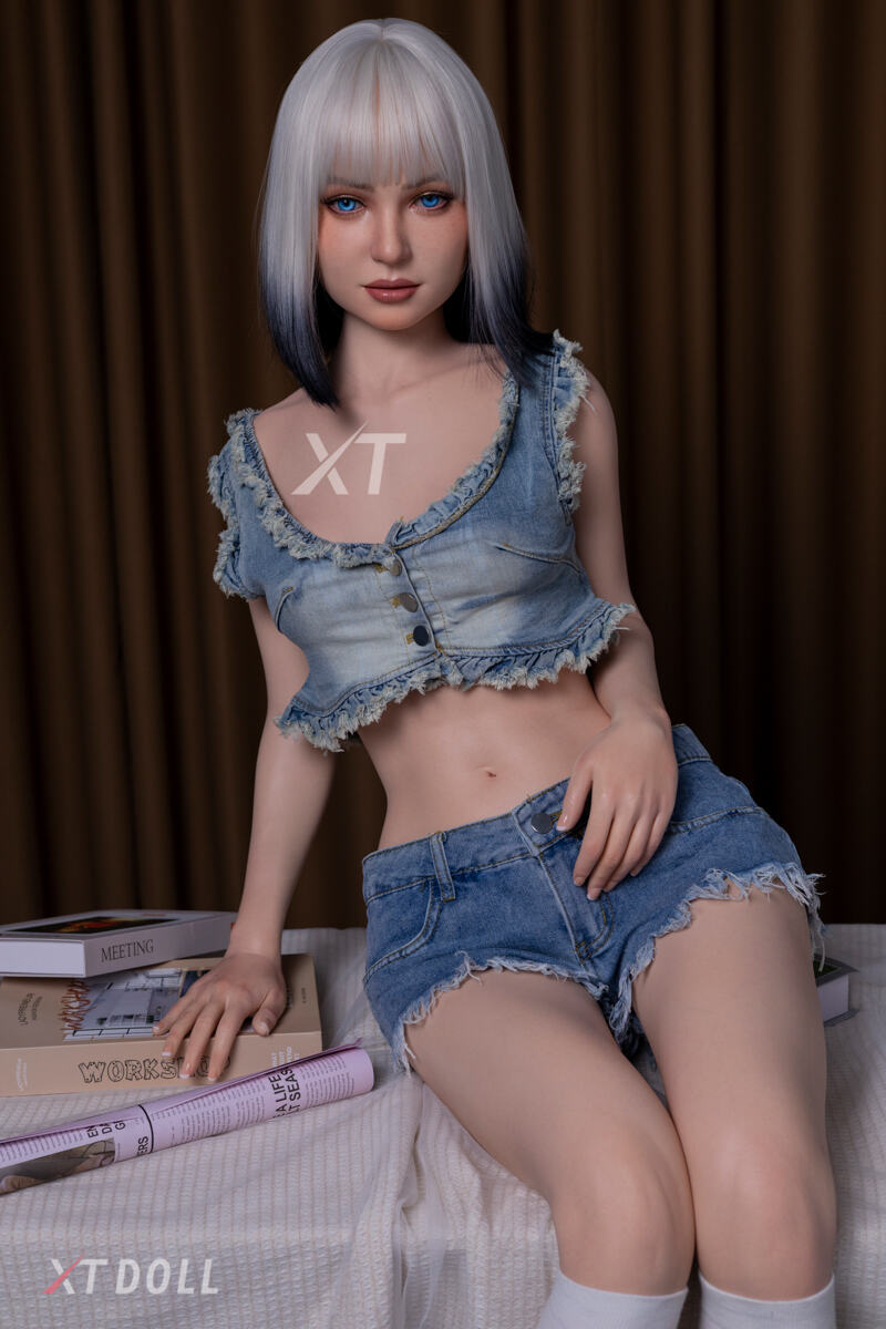 Picture of XT Doll 161cm/5ft3 B-cup Silicone Sex Doll – Natalie