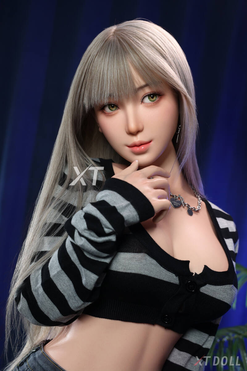 Picture of XT Doll 157cm/5ft2 D-cup Silicone Sex Doll – Grace