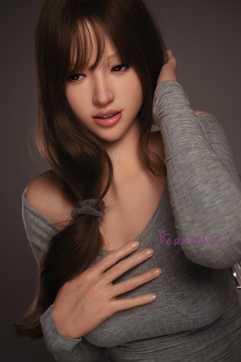 Picture of Yearndoll 170cm/5ft7 D-cup Silicone Sex Doll – Xiumi (Real Skin Texture Version)