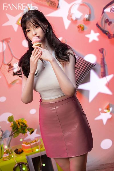 Picture of FanReal Doll - 163cm/5ft4 C-cup Silicone Sex Doll – Josie