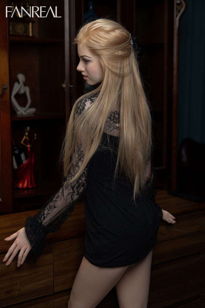 Picture of FanReal 168cm/5ft6 F-cup Silicone Sex Doll – Vanessa