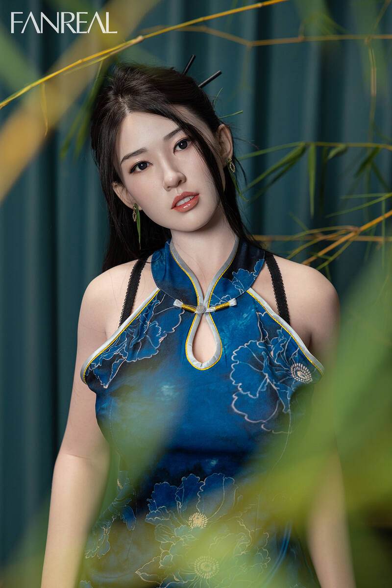 Picture of 170cm/5ft7 G-cup Silicone Sex Doll – Fei
