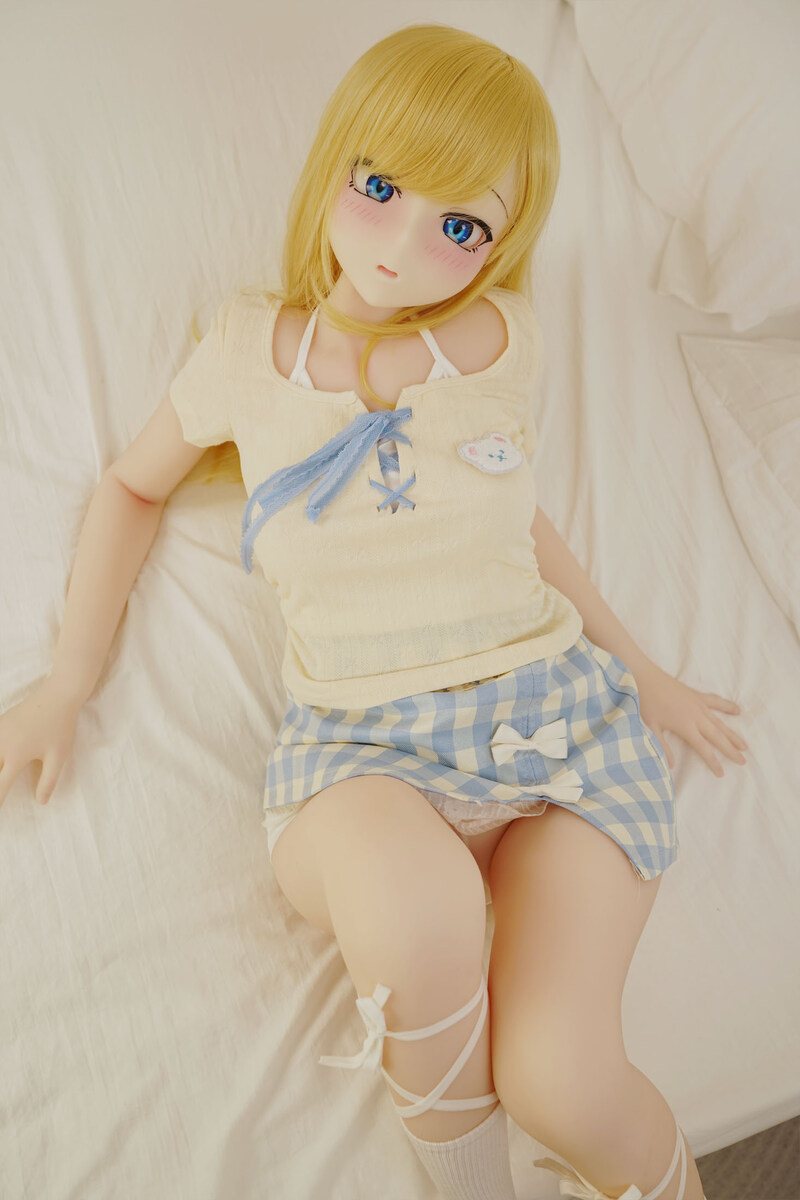 Picture of 149cm/4ft11 B-cup S-TPE Sex Doll – Akane
