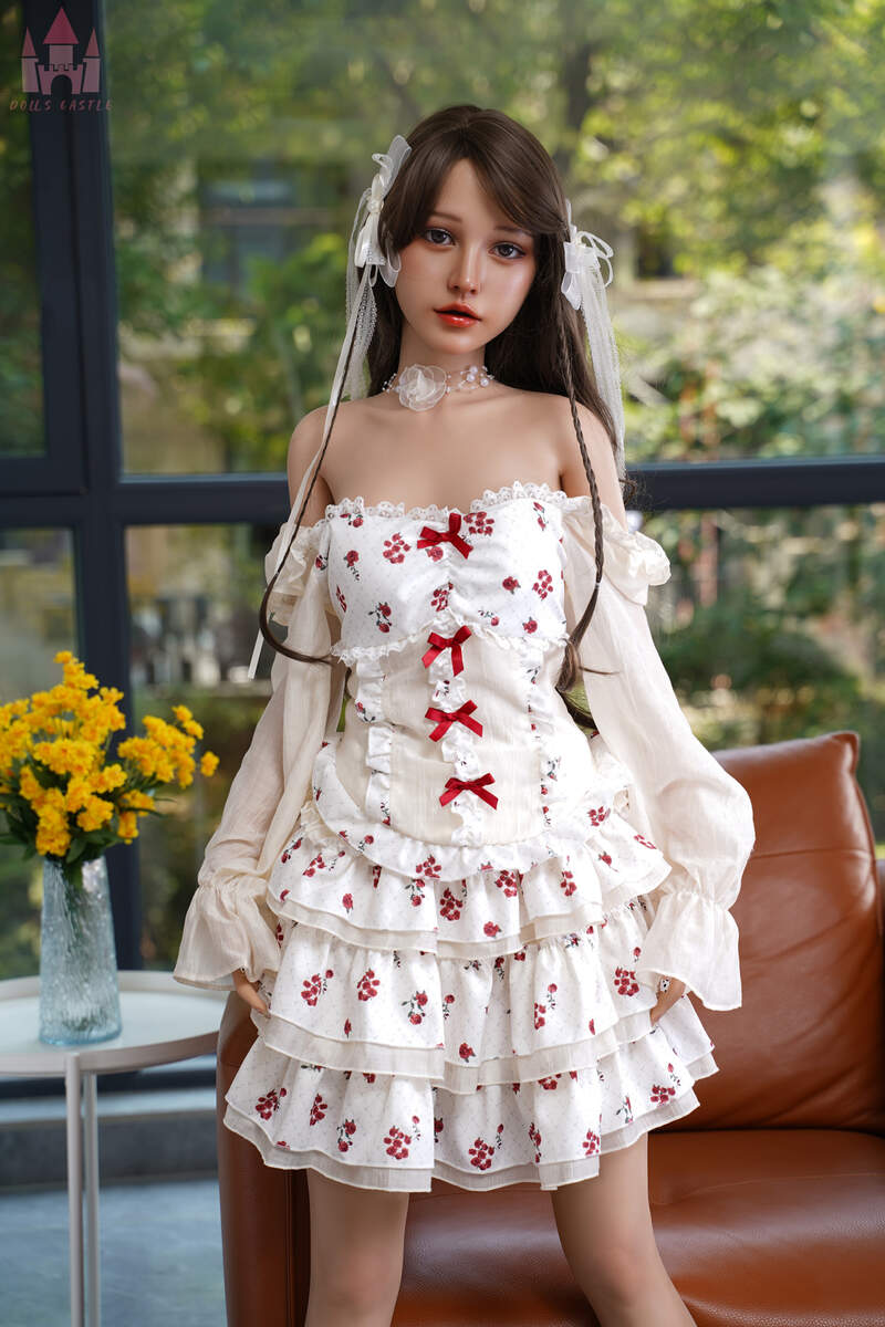 Picture of 158cm/5ft2 B-cup Silicone Sex Doll – Janice