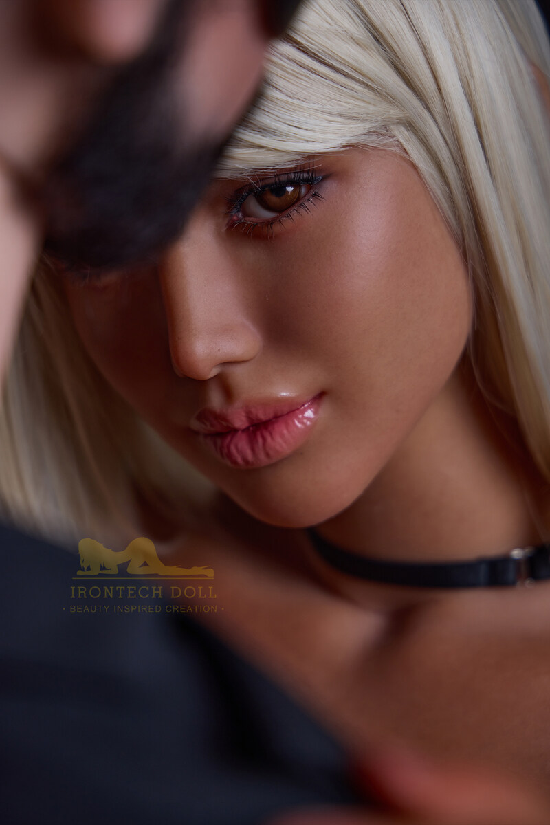 Picture of 164cm/5ft5 All-In-One Seamless Neck Silicone Sex Doll – Celine