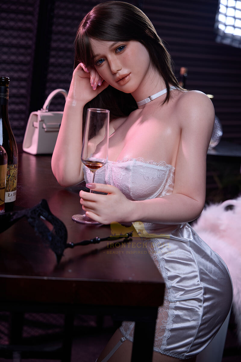 Picture of Irontech Silicone Sex Doll - 164cm/5ft5 All-In-One Seamless Neck Sex Doll – Celine
