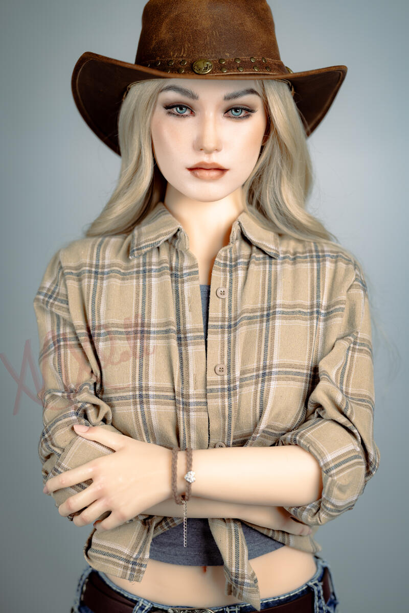 Picture of XNX Sino Doll 160cm/5ft3 B-cup Silicone Sex Doll – Mag Wallis