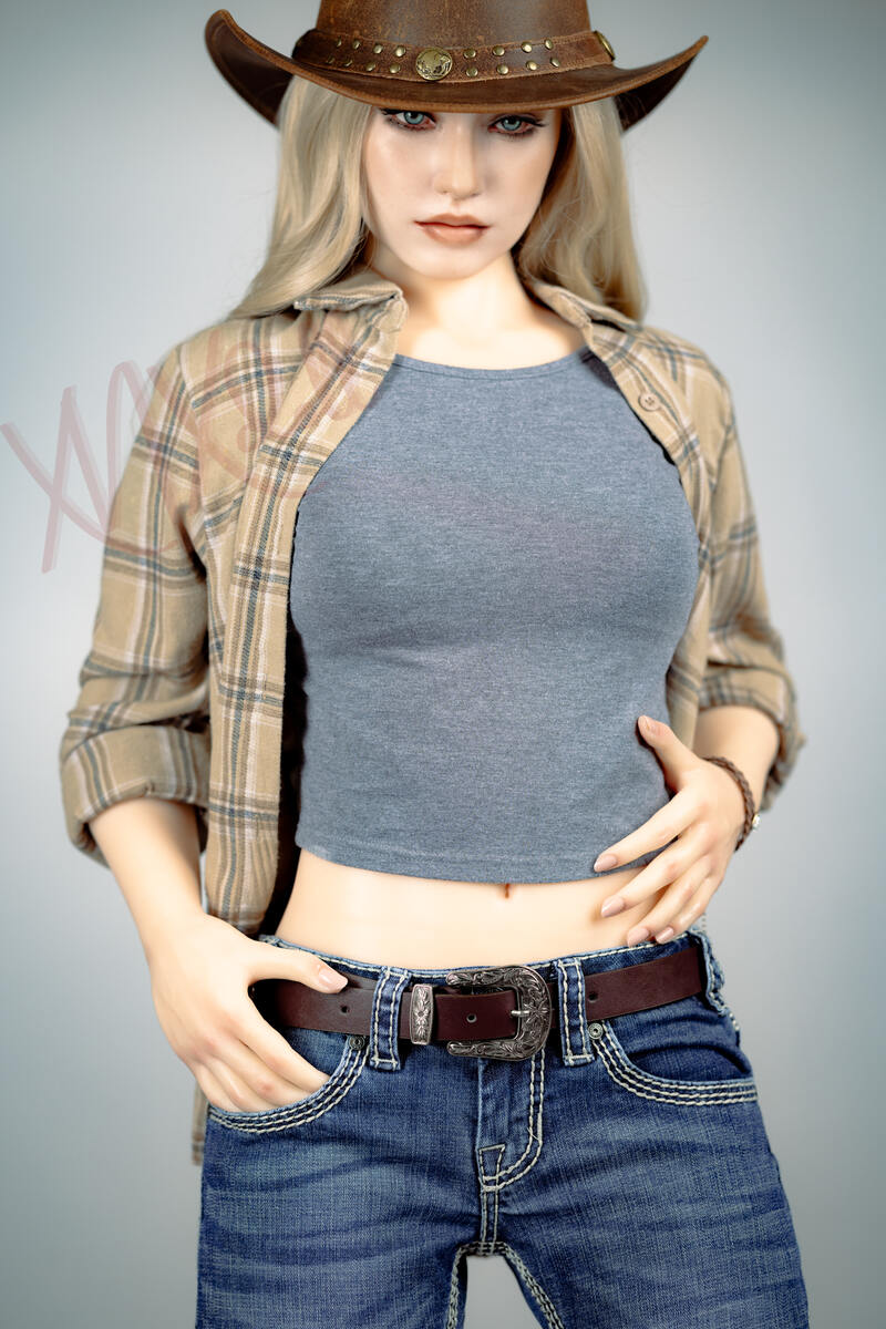 Picture of XNX Sino Doll 160cm/5ft3 B-cup Silicone Sex Doll – Mag Wallis