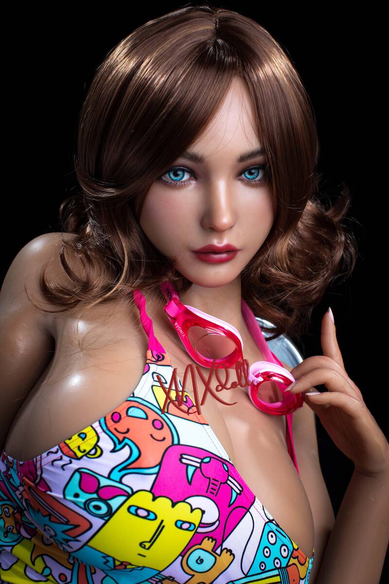 Picture of XNX Sino Doll 155cm/5ft1 L-cup Silicone Sex Doll – Janet Caroline