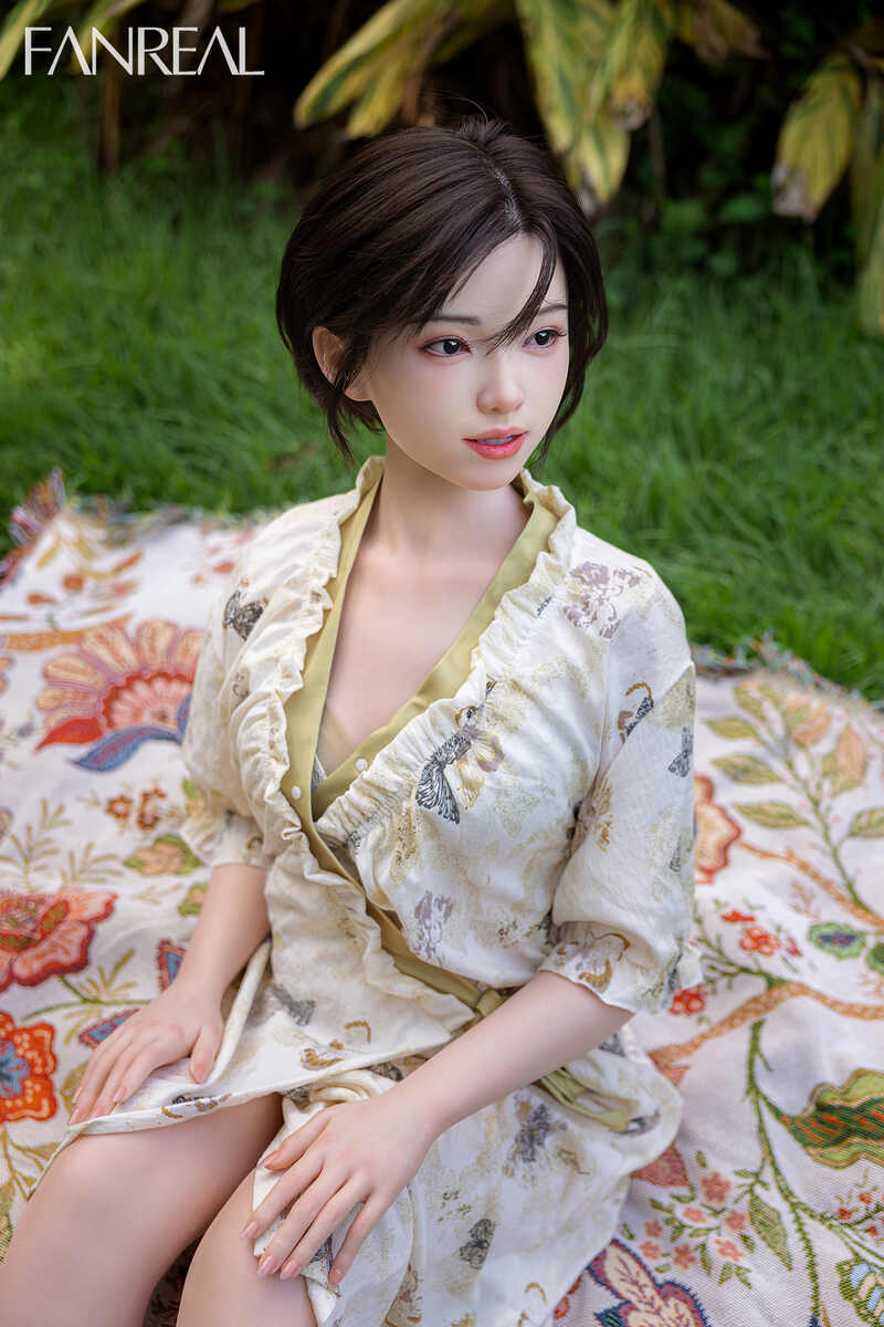 Picture of 153cm/5ft B-cup Silicone Sex Doll – Molly