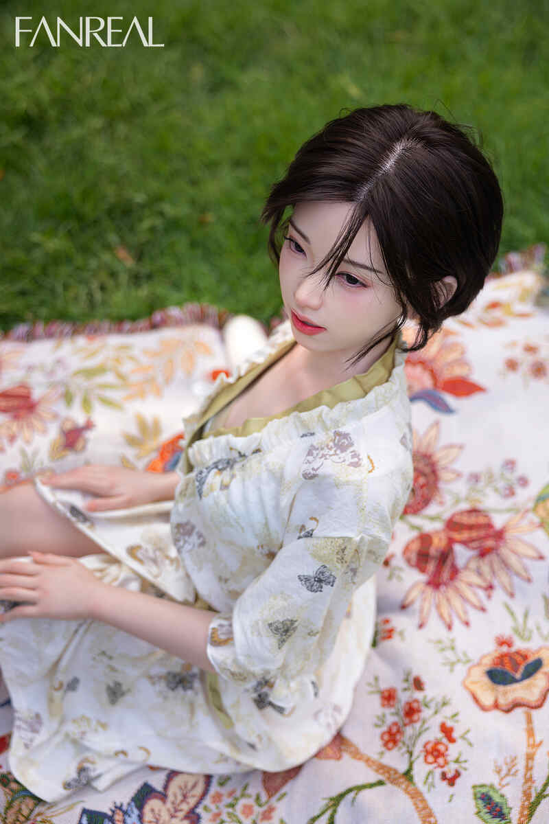 Picture of 153cm/5ft B-cup Silicone Sex Doll – Molly