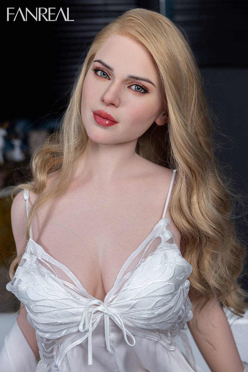 Picture of Fanreal Female Sex Doll 155cm/5ft1 F-cup Silicone Sex Doll – Gina (Real Skin Texture Version)