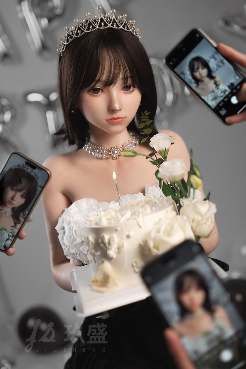 Picture of 148cm/4ft10 B-cup Silicone Sex Doll – Hina