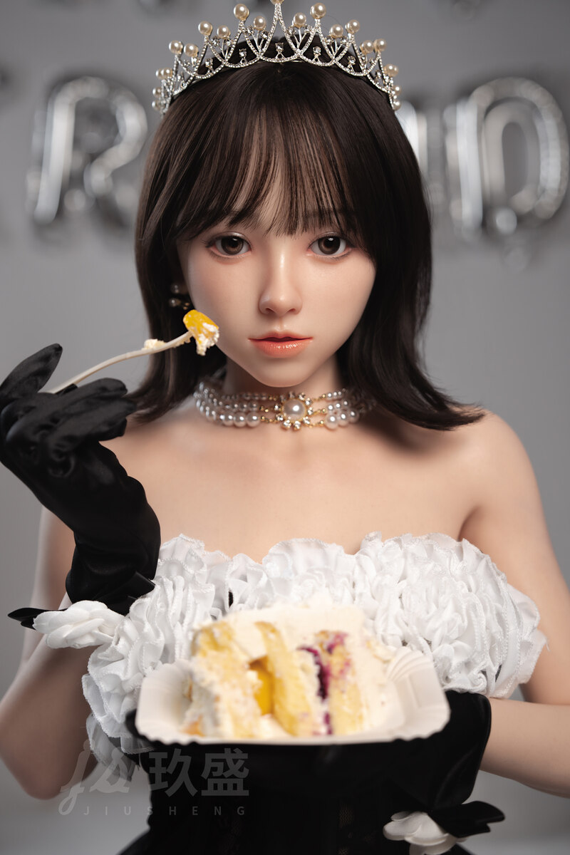 Picture of 148cm/4ft10 B-cup Silicone Sex Doll – Hina