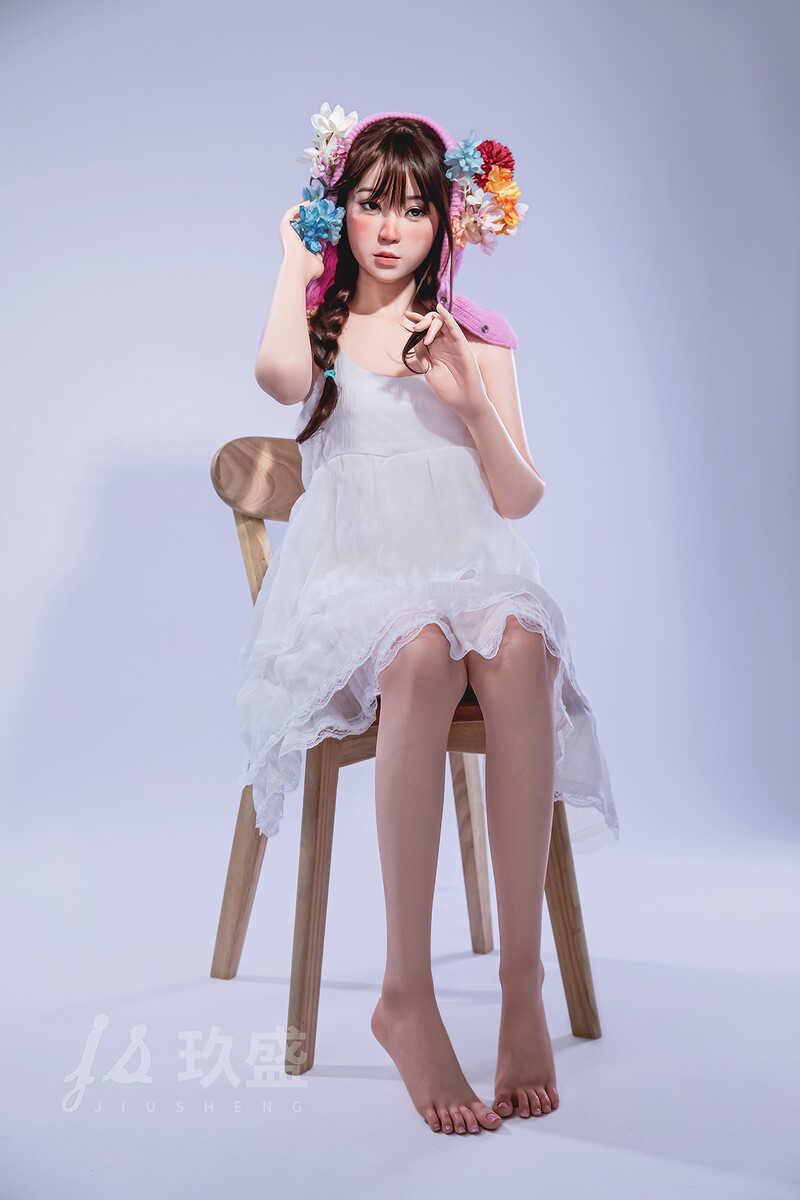 Picture of 150cm/4ft11 B-cup Silicone Sex Doll – Enya