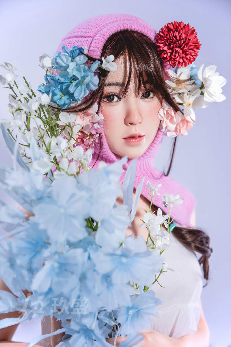 Picture of 150cm/4ft11 B-cup Silicone Sex Doll – Enya