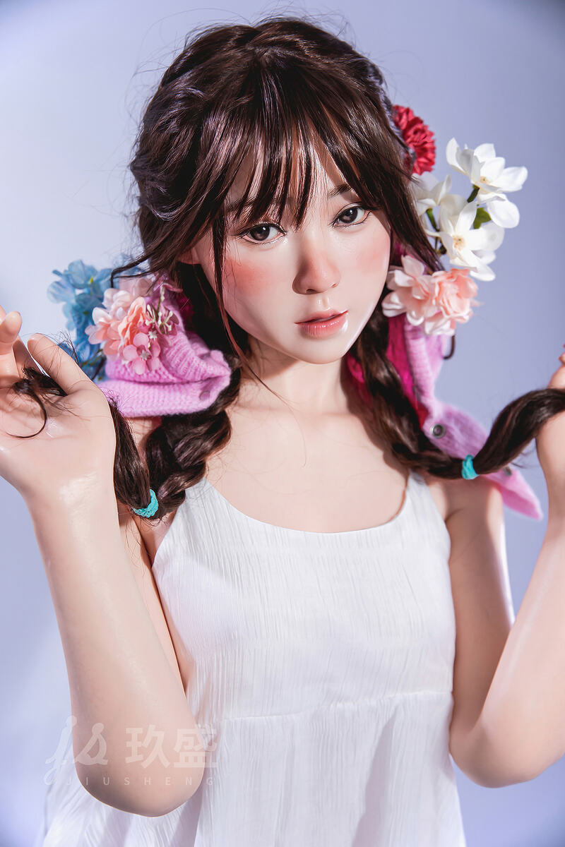 Picture of 150cm/4ft11 B-cup Silicone Sex Doll – Enya